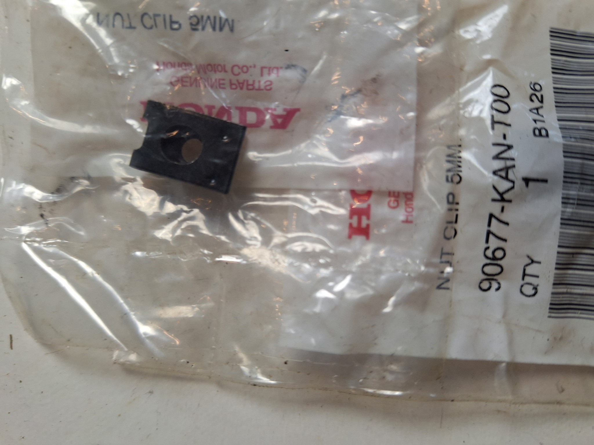 Picture of NUT,CLIP 5MM   90677-KAN-T00   INNOVA 125
